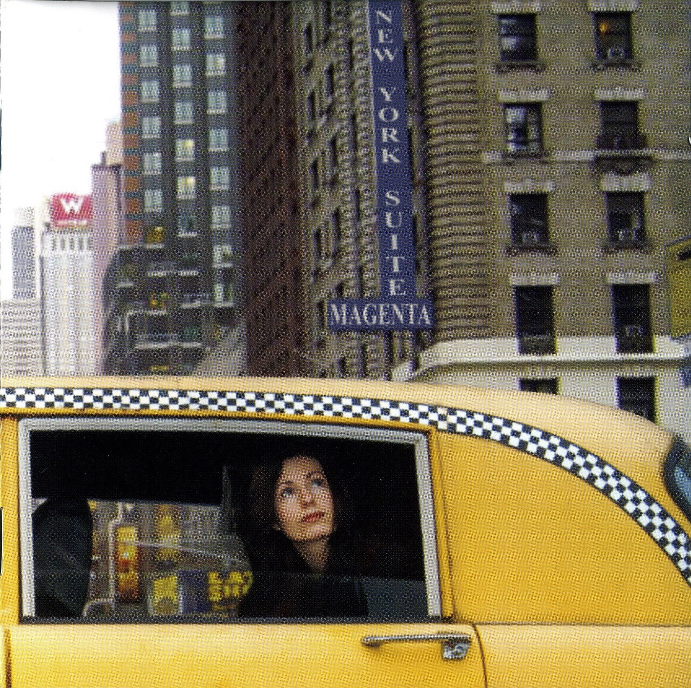 MAGENTA - NEW YORK SUITE